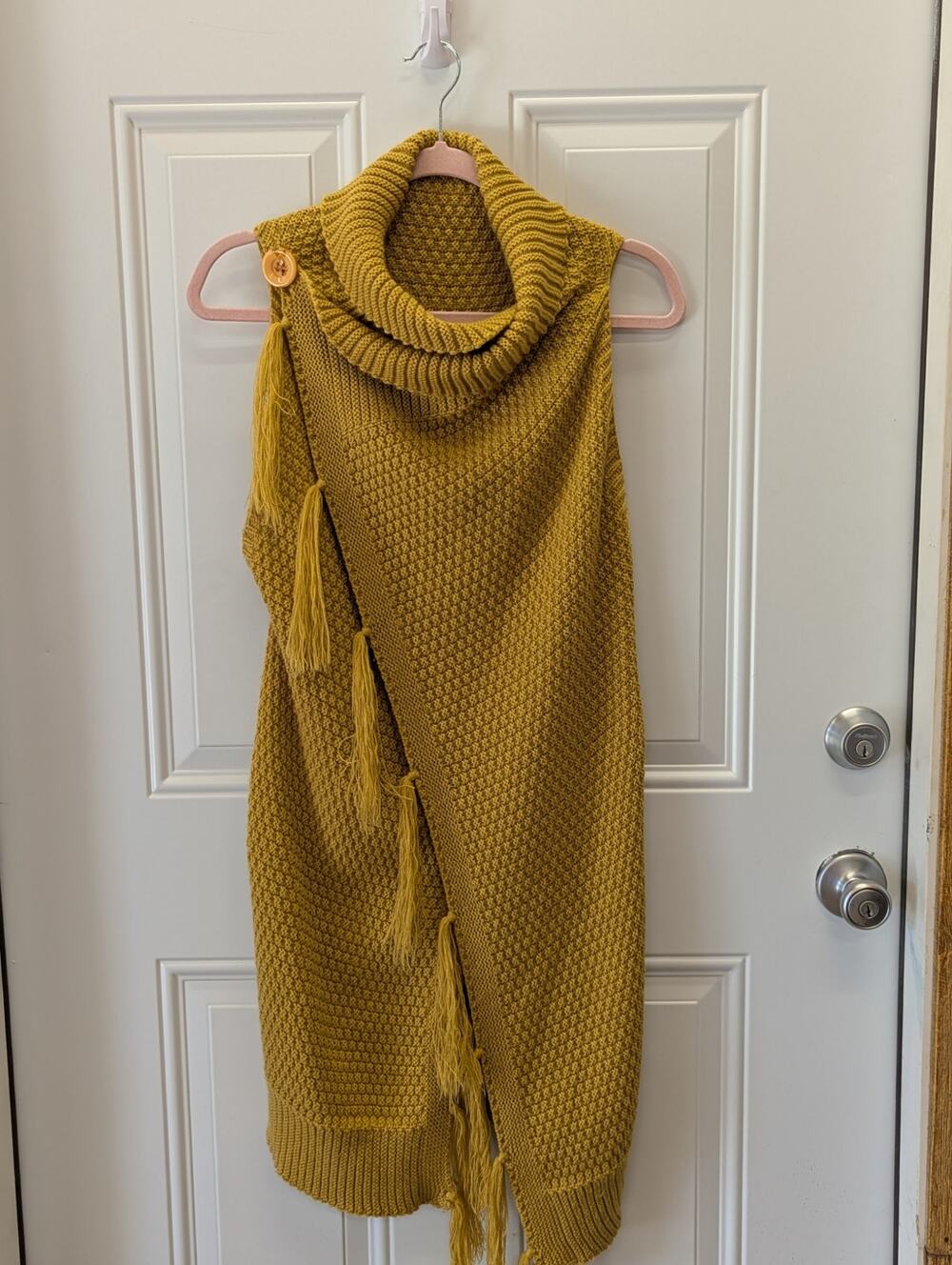 Boho,retro, Fall gold fringed vest, waffle pattern.Med.